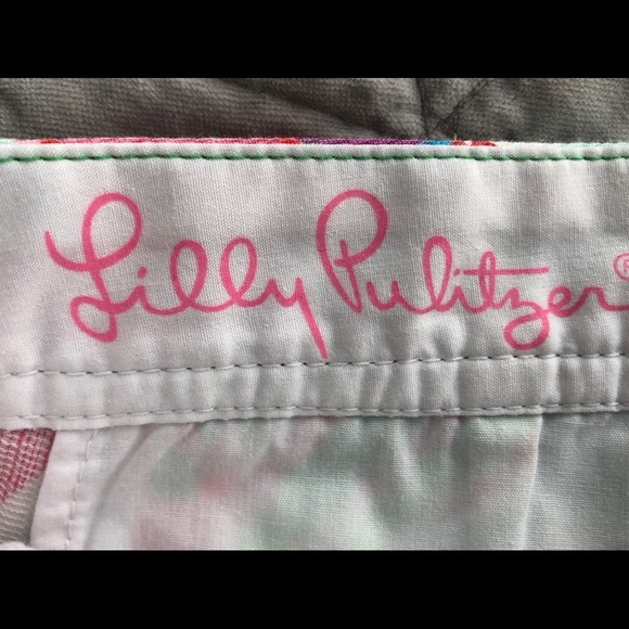 Lilly Pulitzer buttercup scallop shorts - Picture 3 of 3